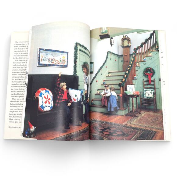 The Gnomes Book of Christmas Crafts by Carol Endler Sterbenz Hardcover Book 1980 - Picture 7 of 8